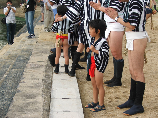 http://gokusho.info/blog/archives/masha/2011/07/11/7.11.hako09.jpg
