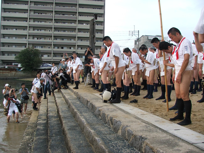 http://gokusho.info/blog/archives/masha/2011/07/11/7.11.hako14.jpg