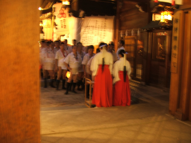 http://gokusho.info/blog/archives/masha/2011/07/12/7.11.hako27.jpg