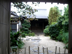 newtempl_shrine3.jpg