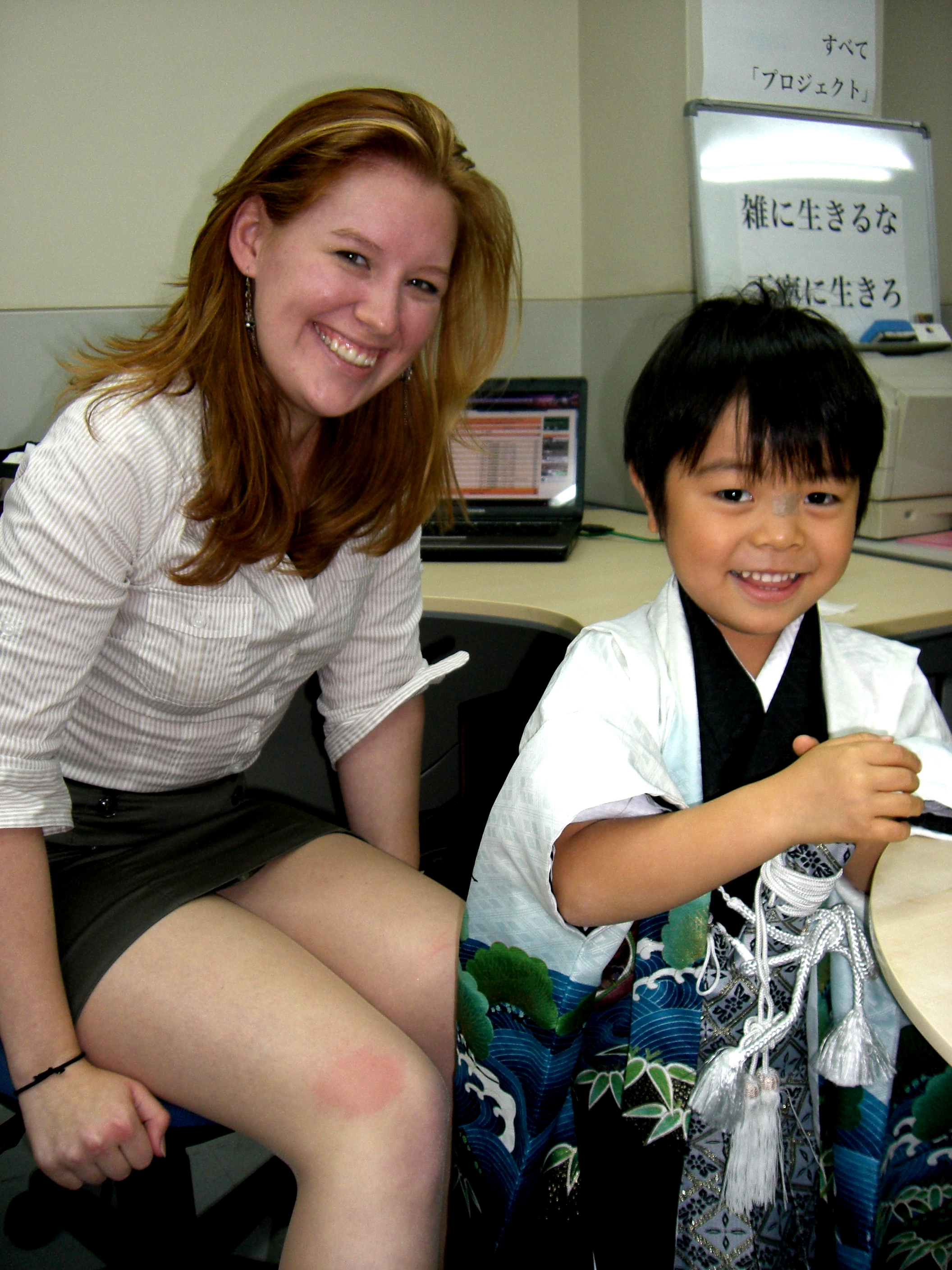 http://gokusho.info/blog/jasmin/shinkunsceremony.JPG