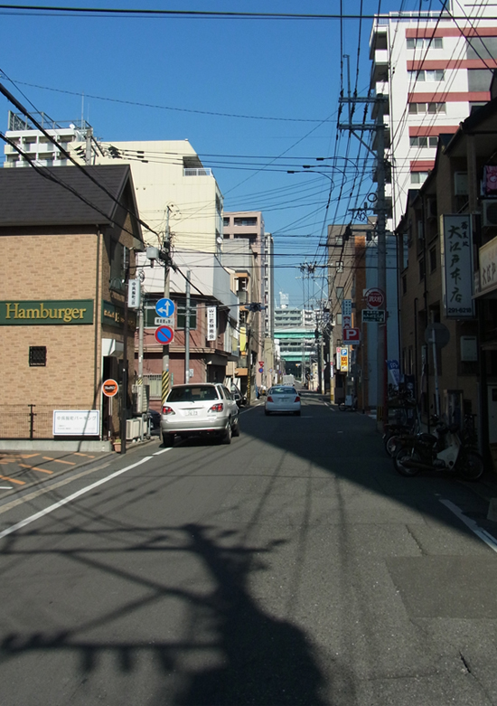 中呉服町（官内通り）