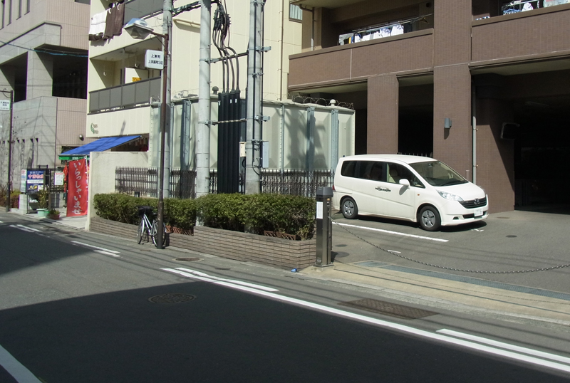 コアマンション「ルネス呉服町」前